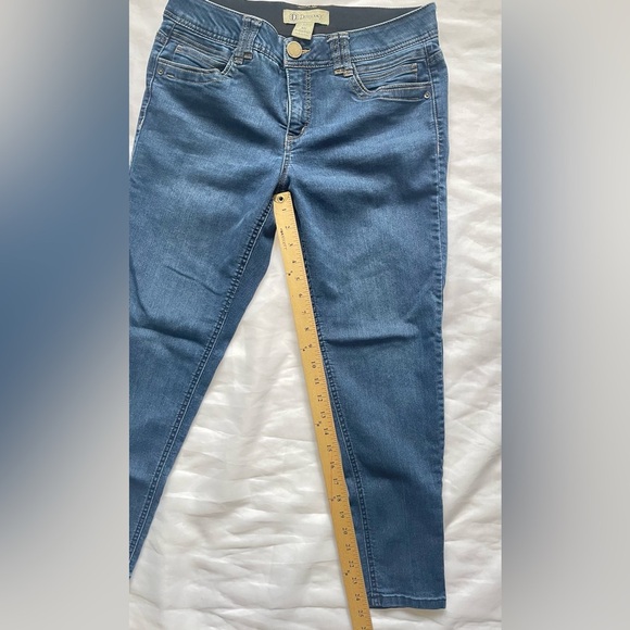 Democracy Blue Skinny Jeans - Picture 4 of 7
